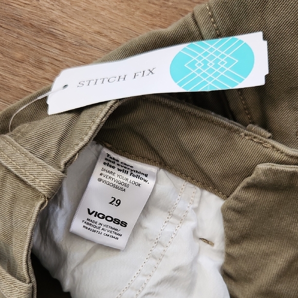 NWT Vigoss Stitch Fix Cargo Women's Olive Green Shorts Size 29 - Picture 3 of 6